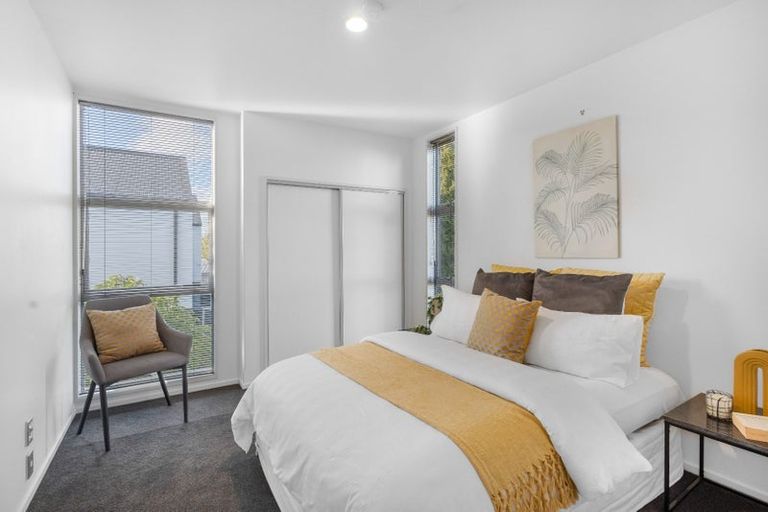 Photo of property in 547 Barbadoes Street, Edgeware, Christchurch, 8013