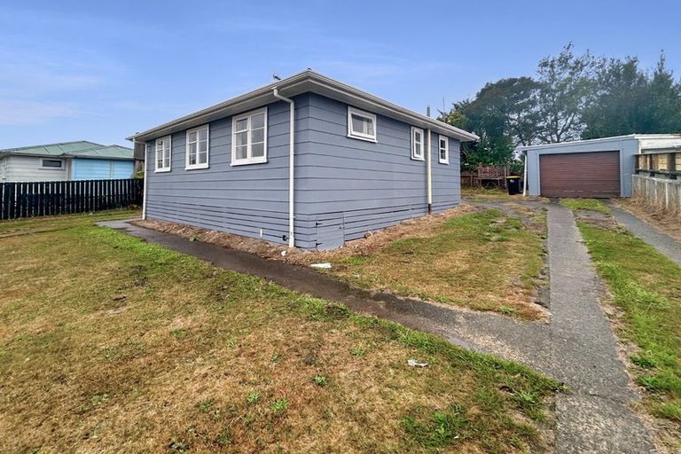 Photo of property in 212 Balmoral Drive, Tokoroa, 3420