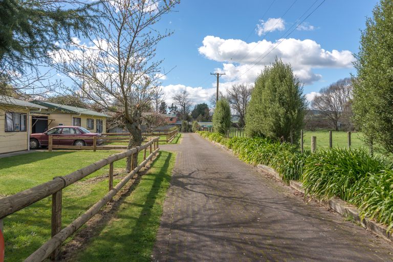 Photo of property in 59 Robinson Avenue, Holdens Bay, Rotorua, 3010