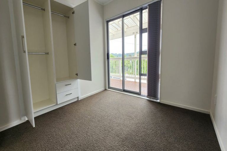 Photo of property in 110 Lauderdale Road, Birkdale, Auckland, 0626