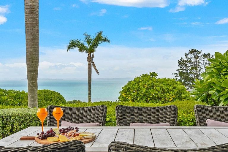 Photo of property in 3 Pacific Cliffs Drive, Gulf Harbour, Whangaparaoa, 0930