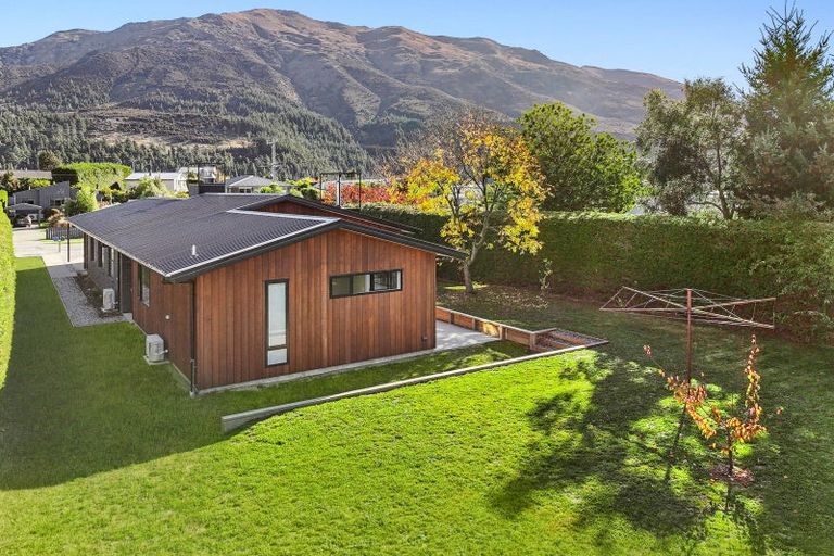 Photo of property in 22 Bodkin Street, Lake Hawea, Wanaka, 9382