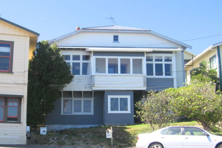 Photo of property in 96 Northland Road, Northland, Wellington, 6012