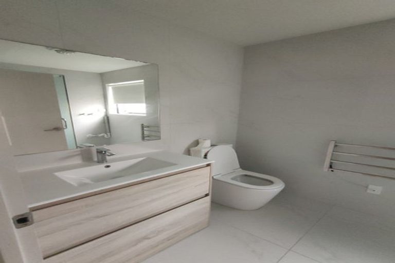 Photo of property in 39 Awaruku Road, Torbay, Auckland, 0630