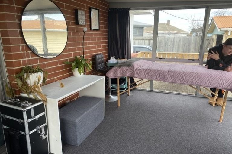 Photo of property in 6-7 Gibson Court, Roslyn, Palmerston North, 4414