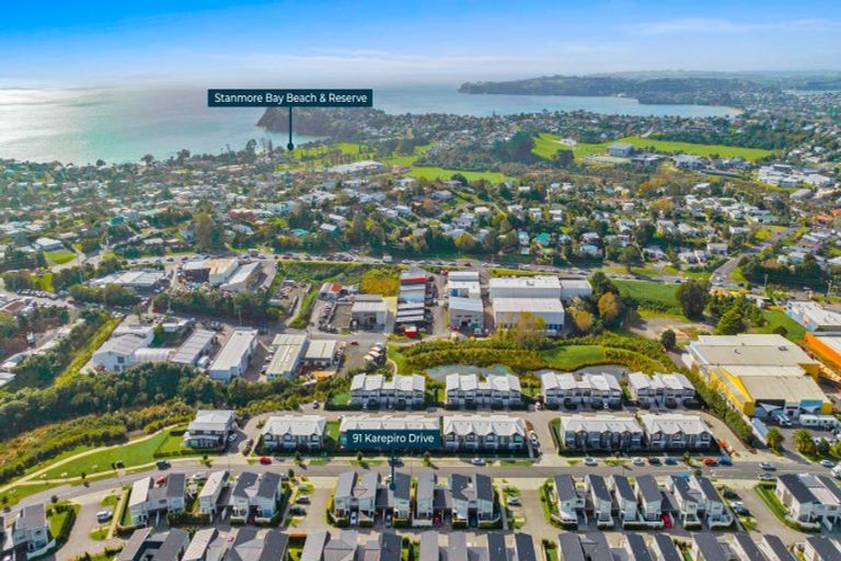 Photo of property in 91 Karepiro Drive, Stanmore Bay, Whangaparaoa, 0932