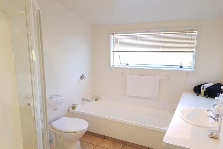 Photo of property in 21 Glencullen Drive, Casebrook, Christchurch, 8051