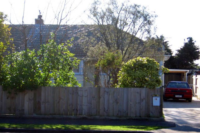 Photo of property in 19 Park Road, West End, Palmerston North, 4412