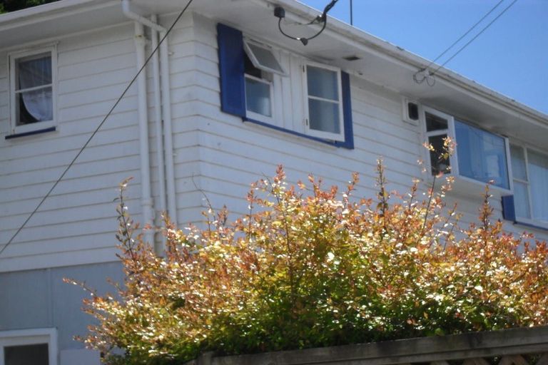 Photo of property in 20 Redwood Avenue, Tawa, Wellington, 5028