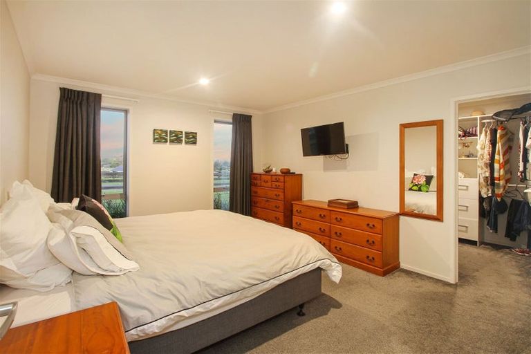 Photo of property in 1 Martingale Drive, Kingseat, Papakura, 2580