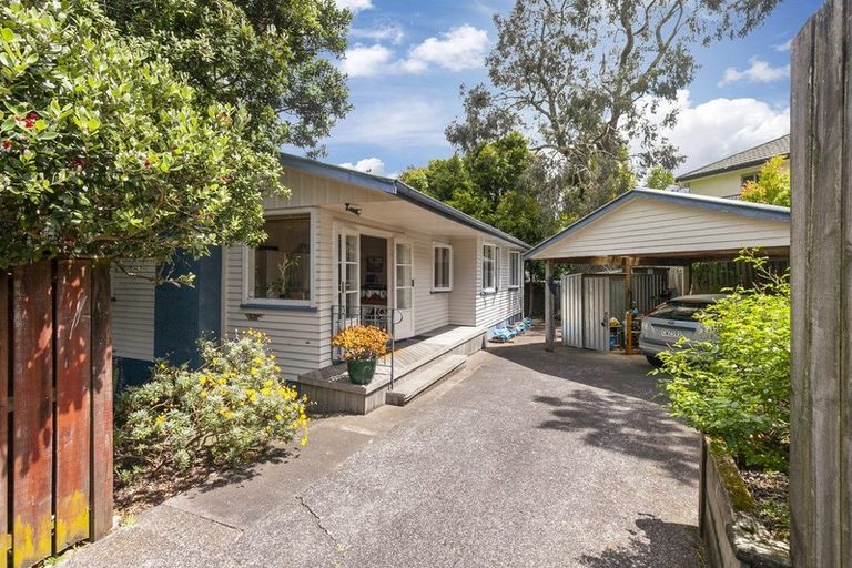 Photo of property in 68 Blakeborough Drive, Forrest Hill, Auckland, 0620