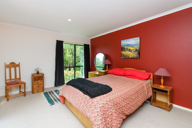 Photo of property in 319 Pahiatua Aokautere Road, Aokautere, Palmerston North, 4471
