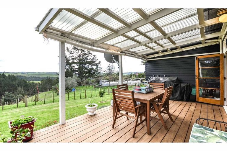 Photo of property in 335 Takou Bay Road, Kaeo, Kerikeri, 0295