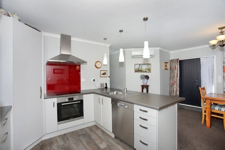 Photo of property in 7 Guthrie Court, Bulls, 4818