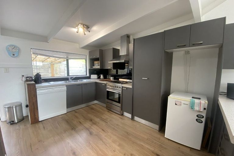 Photo of property in 18 Webster Place, Picton, 7220