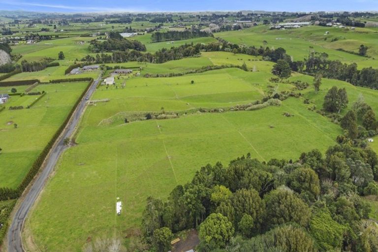 Photo of property in 412b Corbett Road, Lepperton, New Plymouth, 4373