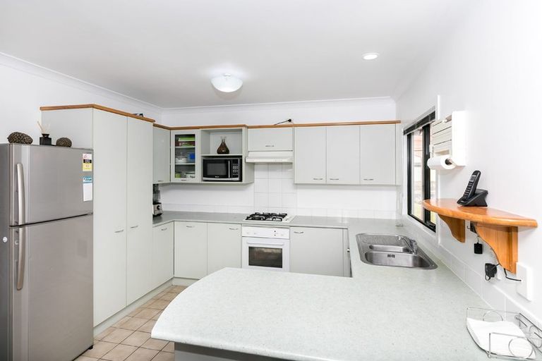 Photo of property in 14 Catalina Drive, Melville, Hamilton, 3206