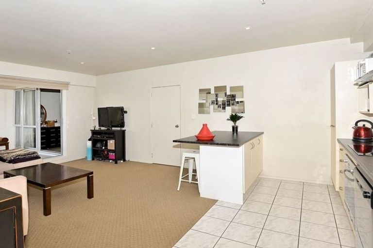 Photo of property in 2e/44 Aitken Terrace, Kingsland, Auckland, 1021