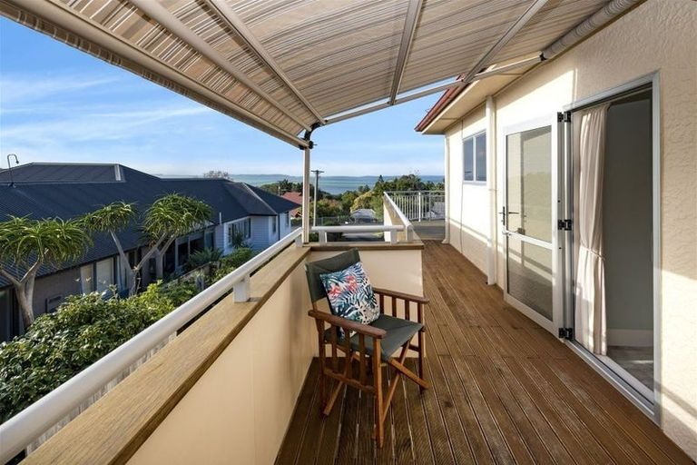 Photo of property in 69 Pah Road, Cockle Bay, Auckland, 2014