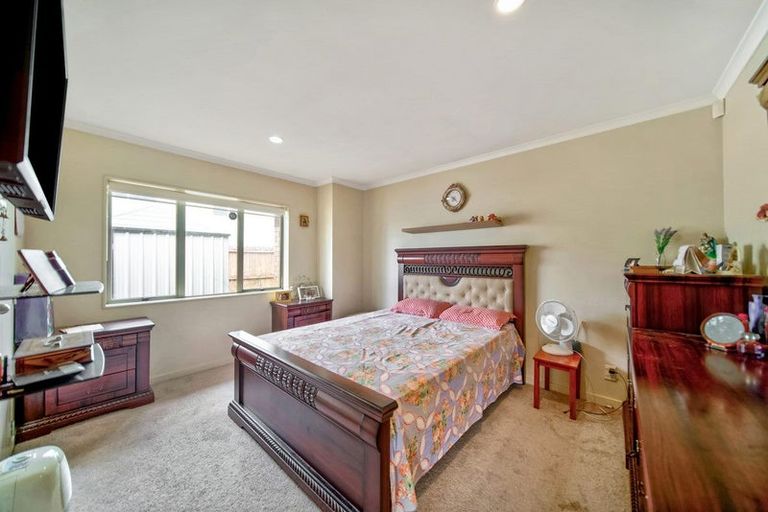 Photo of property in 14 Brunswick Rise, Mangere, Auckland, 2022