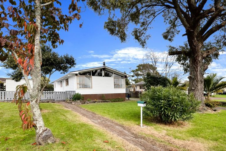 Photo of property in 8 Newland Grove, Henderson, Auckland, 0610
