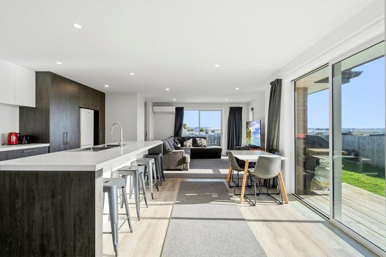 Photo of property in 10 Shannon Street, Clifton, Invercargill, 9812