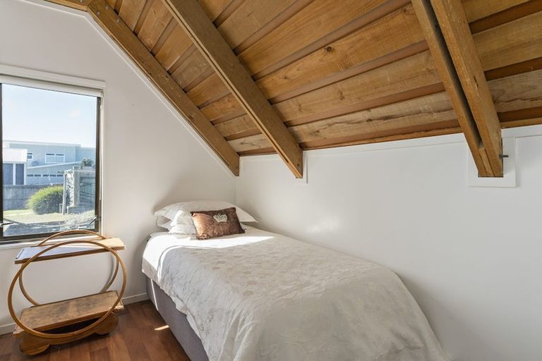 Photo of property in 147 Pukehina Parade, Pukehina, Te Puke, 3189