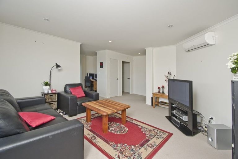 Photo of property in 125 Doncaster Drive, Papamoa Beach, Papamoa, 3118