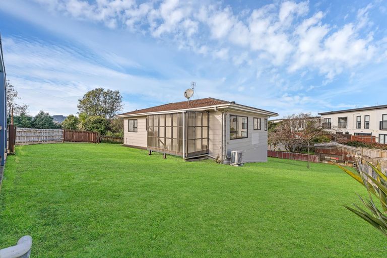 Photo of property in 9b Boundary Road, Opaheke, Papakura, 2113