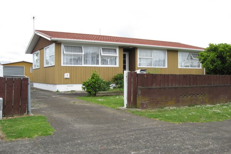 Photo of property in 3 Lindis Place, Mangere Bridge, Auckland, 2022