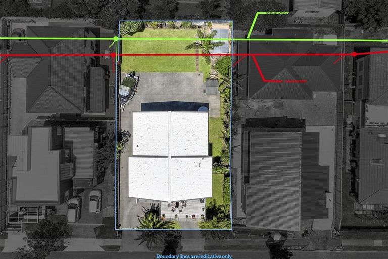 Photo of property in 14 Gulf Crest, Bucklands Beach, Auckland, 2012