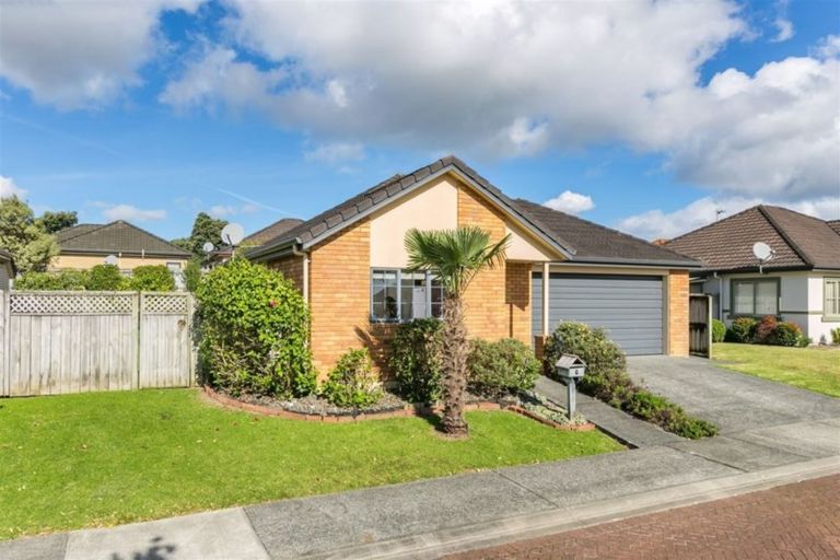 Photo of property in 7 Applebox Lane, Henderson, Auckland, 0612