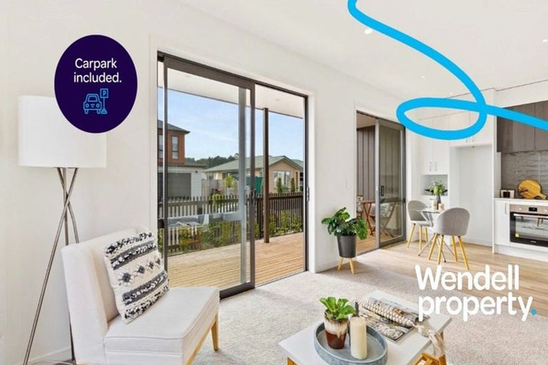 Photo of property in 2/38 Jane Maree Road, Kumeu, 0810