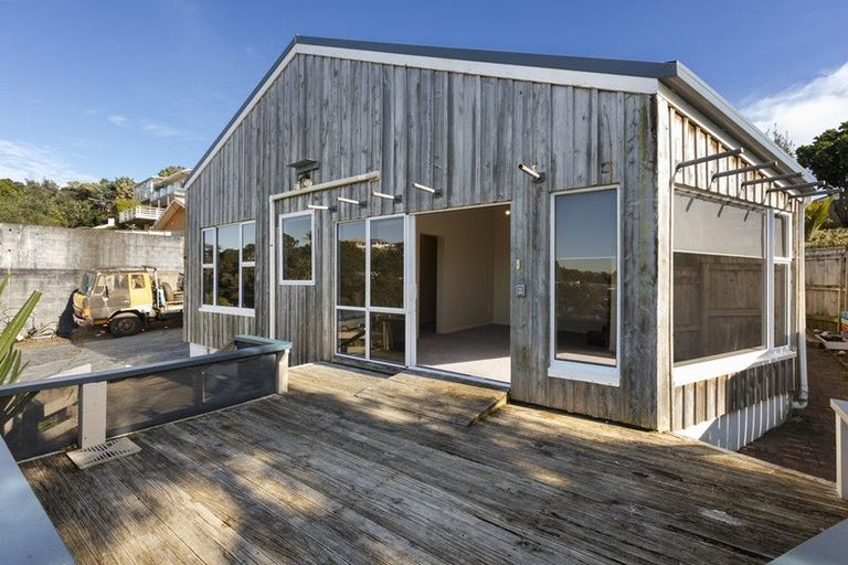 Photo of property in 32 Ngamotu Road, Moturoa, New Plymouth, 4310