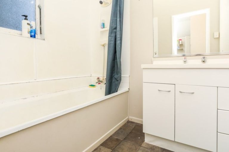 Photo of property in 50 Weka Street, Frankton, Hamilton, 3204