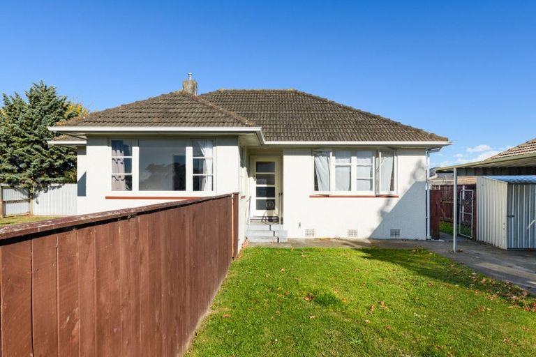 Photo of property in 660 Featherston Street, Roslyn, Palmerston North, 4414