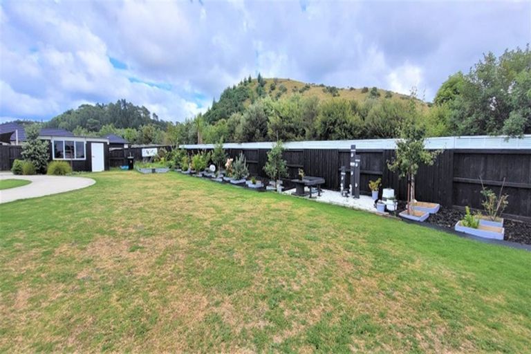 Photo of property in 266 Lakes Boulevard, Pyes Pa, Tauranga, 3112