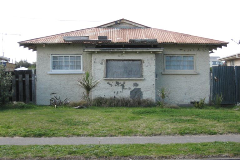 Photo of property in 38 Seafront Road, Castlecliff, Whanganui, 4501