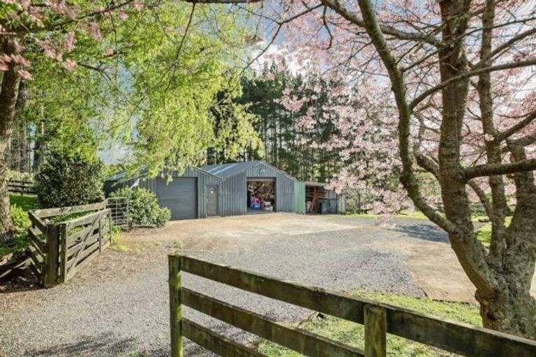 Photo of property in 1246 Paerata Road, Pukekohe, 2120