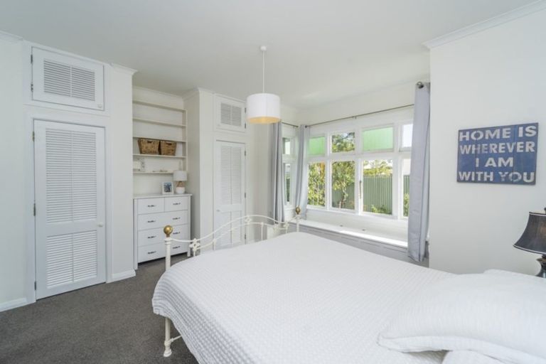 Photo of property in 59 Dublin Street, Martinborough, 5711