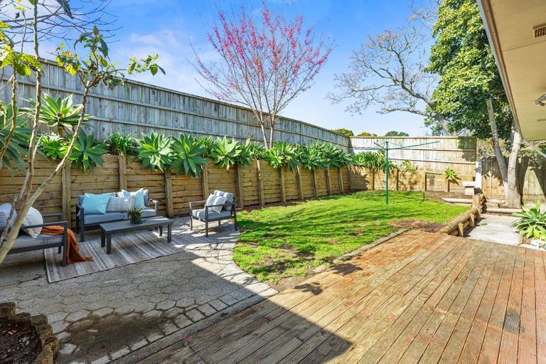 Photo of property in 21a Arawata Avenue, Welcome Bay, Tauranga, 3112