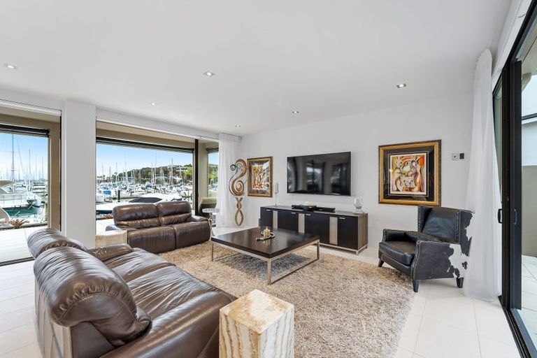 Photo of property in 36 Rue D' Amarres, Gulf Harbour, Whangaparaoa, 0930