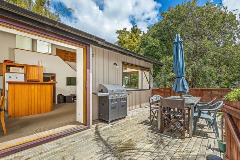 Photo of property in 2/24 Wisteria Way, Mairangi Bay, Auckland, 0630