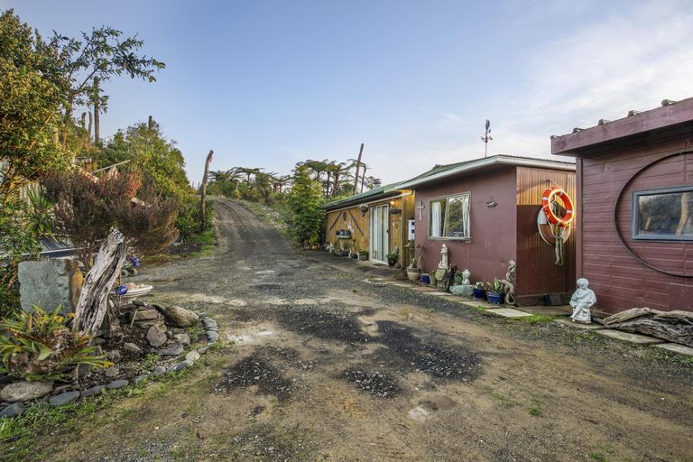 Photo of property in 872 Ponga Road, Opaheke, Papakura, 2584