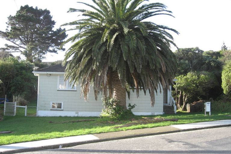 Photo of property in 58 Chaffey Crescent, Titahi Bay, Porirua, 5022