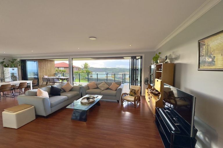 Photo of property in 11 Boutique Way, Orewa, 0931