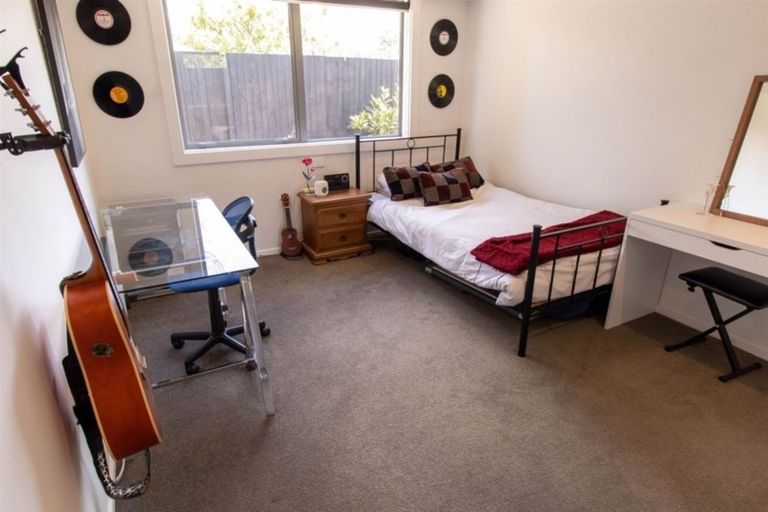 Photo of property in 51a Fifield Terrace, Waltham, Christchurch, 8023