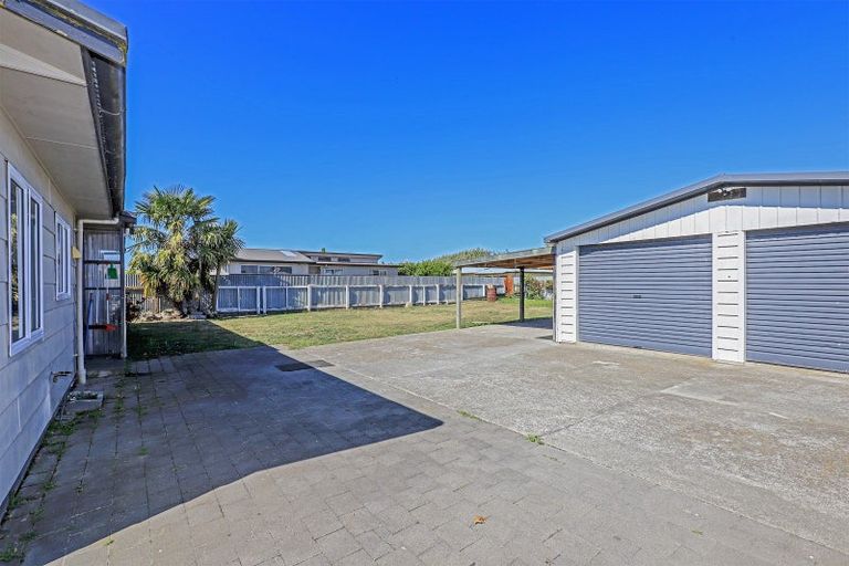 Photo of property in 347 Flaxmere Avenue, Flaxmere, Hastings, 4120