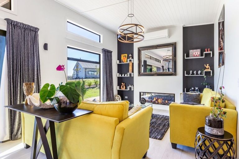 Photo of property in 21 Ramsay Drive, Acacia Bay, Taupo, 3385