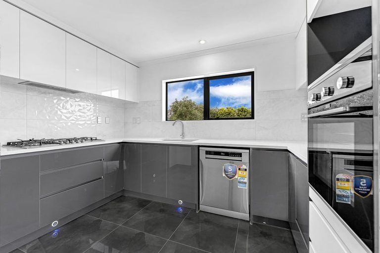 Photo of property in 9a John Street, Mangere East, Auckland, 2024